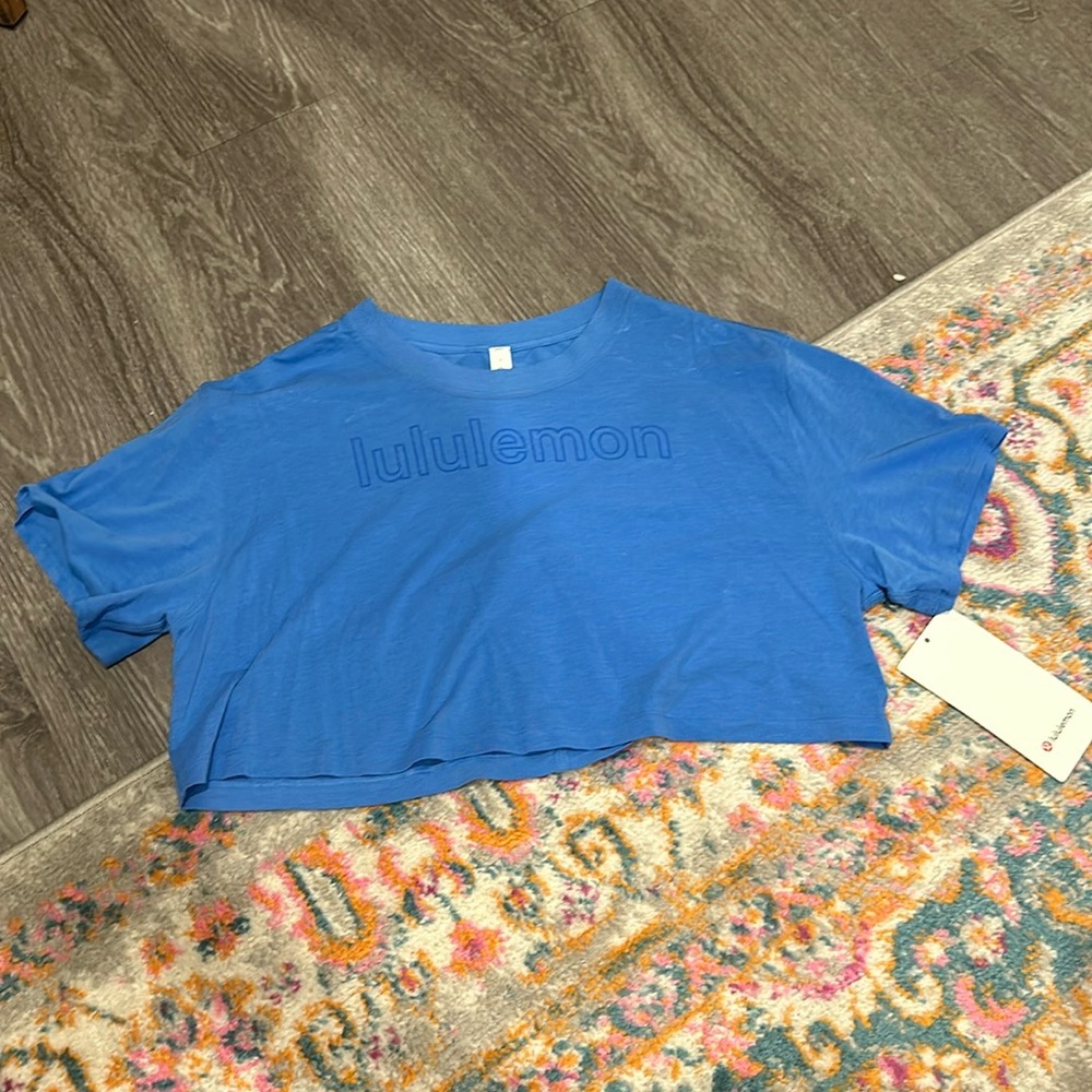 Lululemon Graphic All Yours Cropped Tee